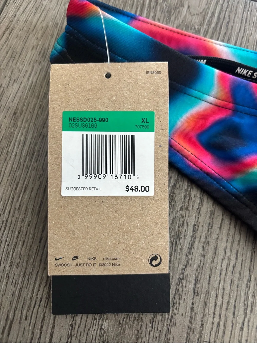 Nike vibrant tie